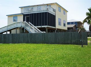 215 Ocean Ave, Surfside Beach, TX 77541
