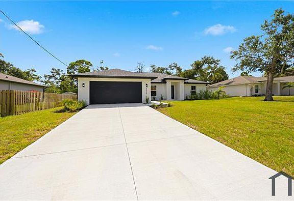 4th image of 4529 Rhapsody Ave