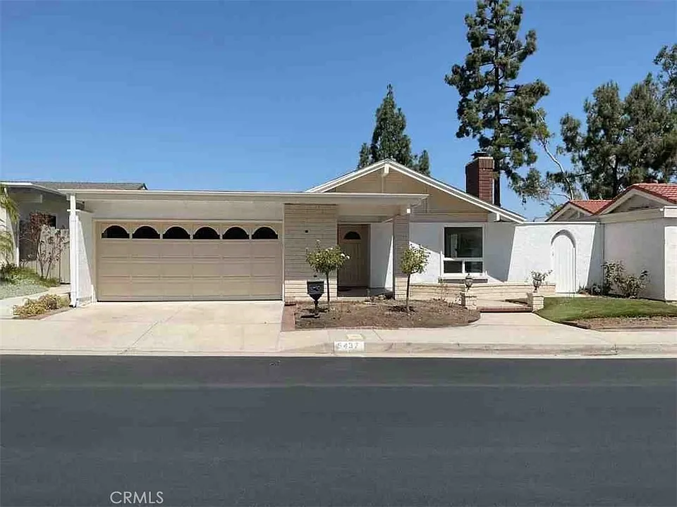 6437 E Calle Del Norte