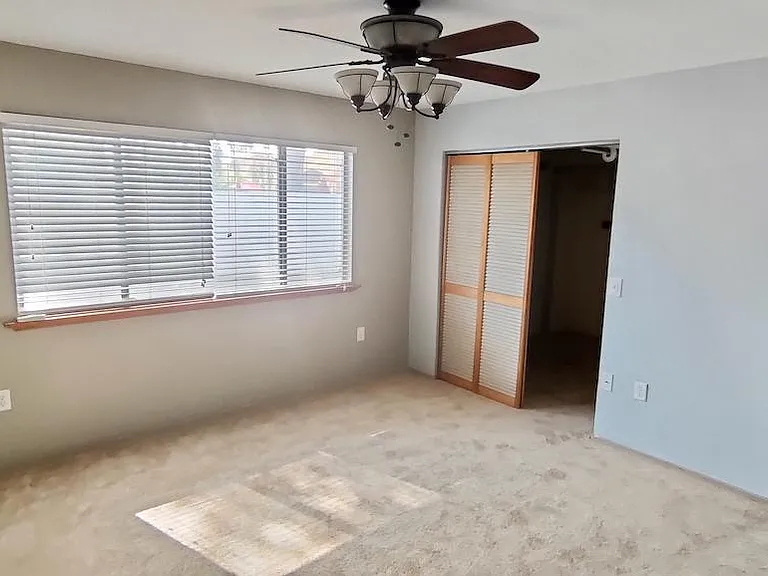 1114 N Madrid Ln — Photo 11