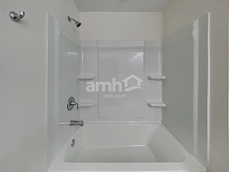 2128 Saffron Walden Dr — Photo 21