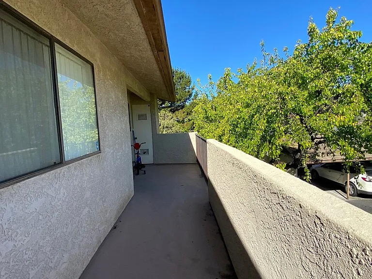 122-126 W Ramona St — Photo 18