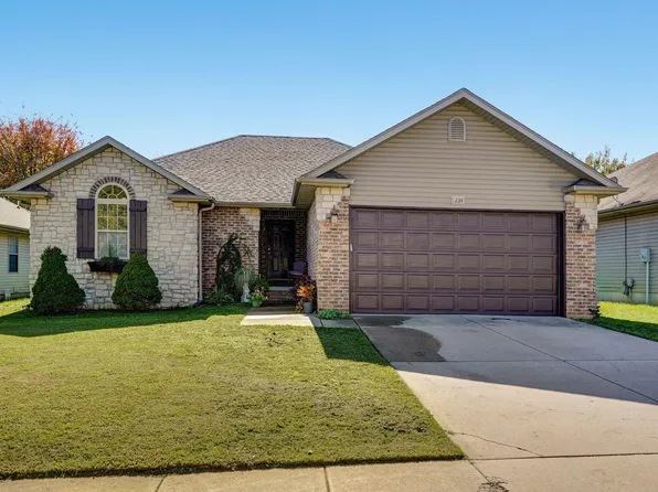 1234 E McClernon Street, Springfield, MO 65803