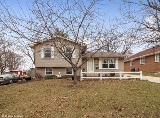 4007 52nd St, Des Moines, IA 50310