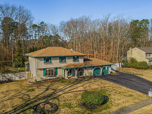 16 Breckenridge Dr, Berlin, NJ 08009