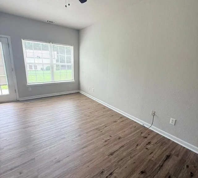 7092 Brookview Way — Photo 3