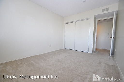 4th image of 6844 Hyde Park Dr Unit H