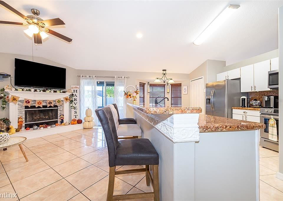 1st image of 2688R Maxwell Ct W