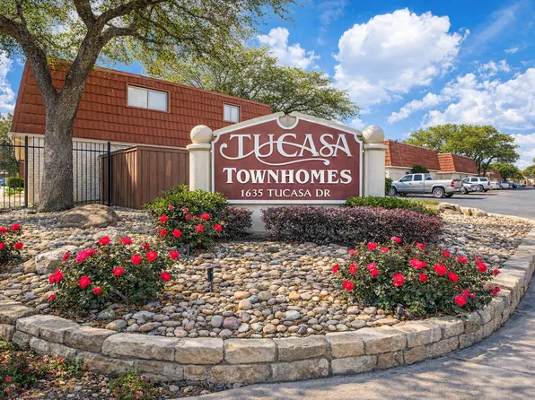 Tucasa Townhomes