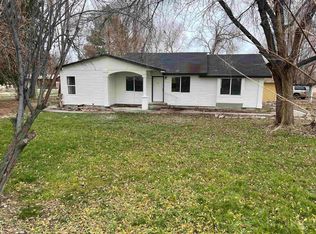 215 S Main St, Homedale, ID 83628