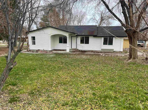 215 S Main St, Homedale, ID 83628