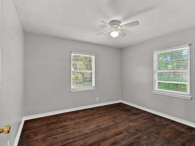 1005 Belvedere Dr — Photo 5