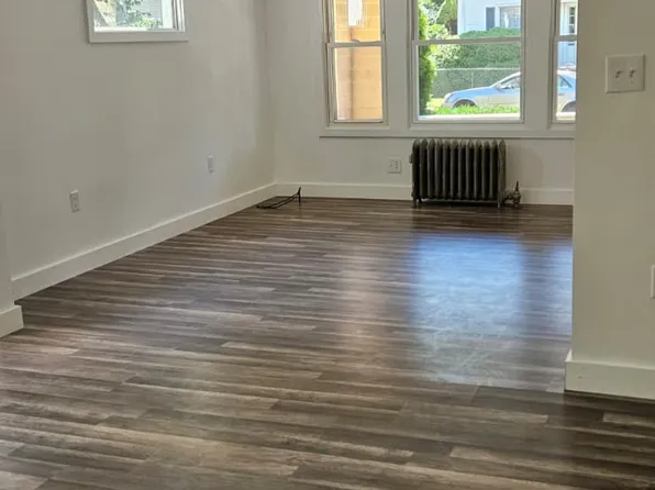 15-17 Bryant St #1R, Springfield, MA 01108