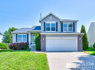 19402 R St, Omaha, NE 68135