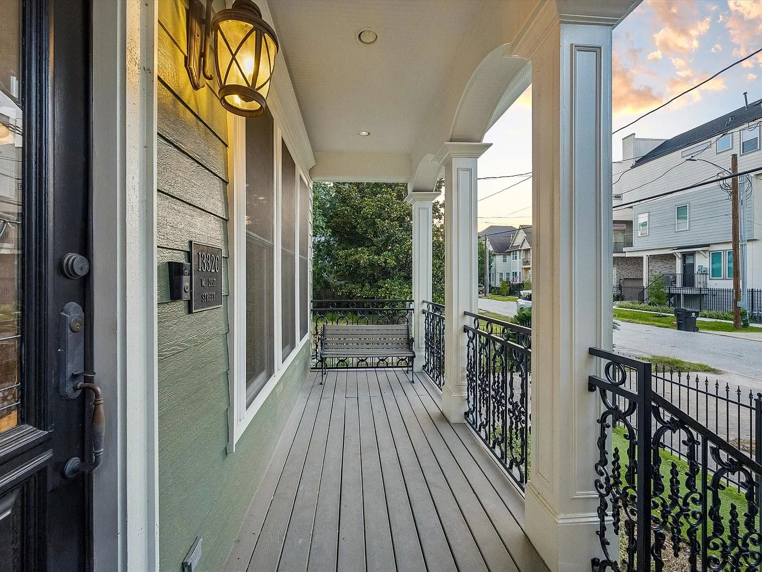 3 bed, 2.5 bath, 2096 sqft, $3,500 — Photo 3