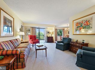 5903 Mount Eagle Dr APT 406, Alexandria, VA 22303