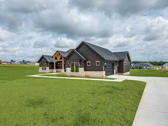 4th image of 157 Estates Dr