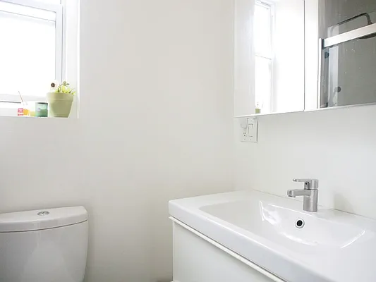 Sold by HomeDax Real Estate | media 25