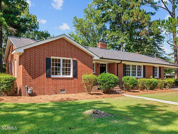 2nd image of 2102 Southview Drive