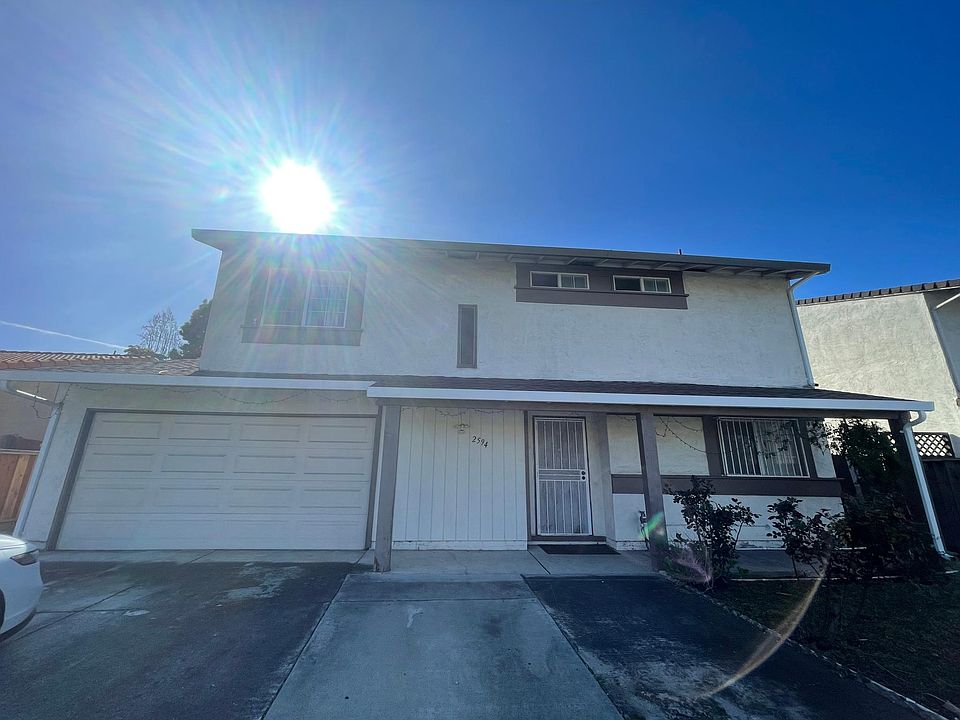 1st image of 2594 Sierra Grande Way