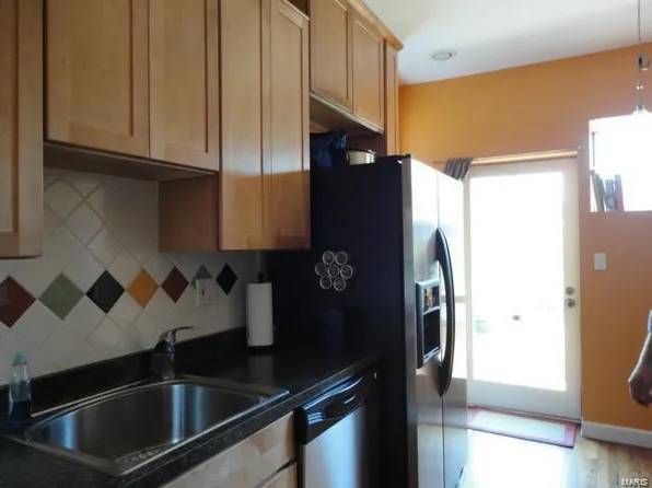 5345 Pershing Ave APT 3B, Saint Louis, MO 63112