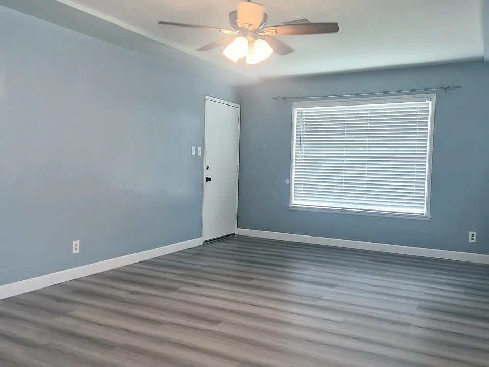 3171 N Sierra Way #1