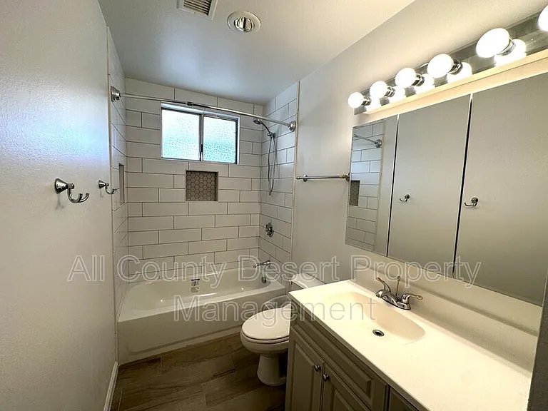 69200 Nilda Dr — Photo 13