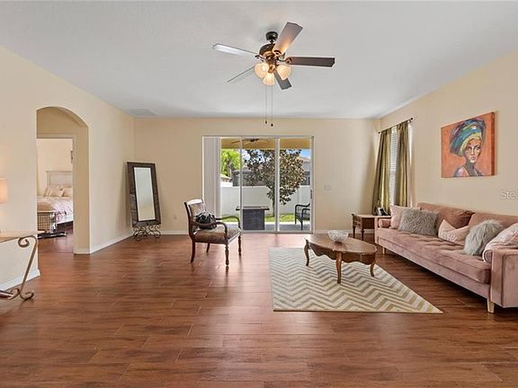 5th image of 15753 Cedar Elm Ter