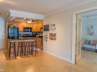 1354 N Sutton Pl, Chicago, IL 60610