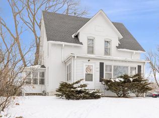317 20th St, Ames, IA 50010