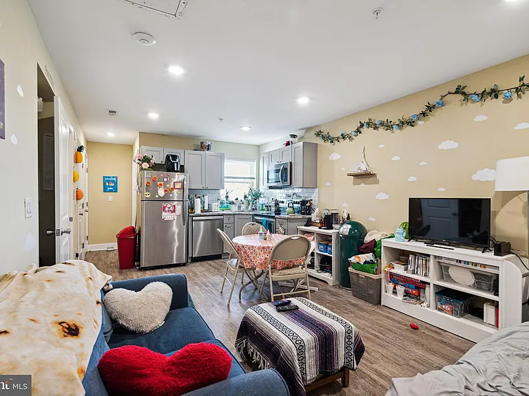2214 N Camac St #1 — Photo 1