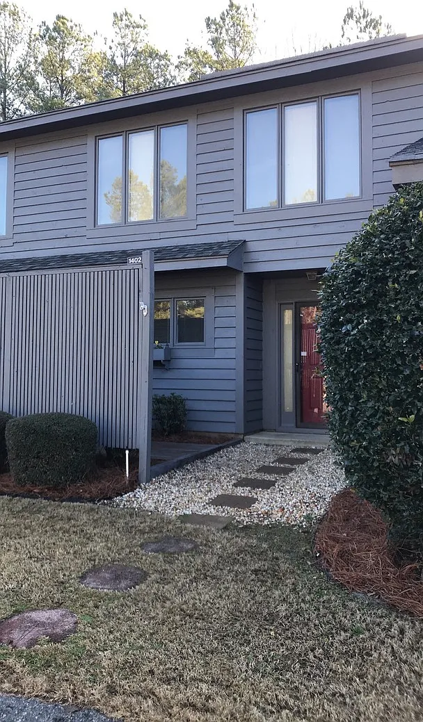 1402 Sherbrooke Circle, Laurinburg, NC 28352 — Photo 1