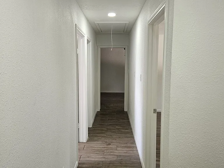 11811 Gardenglen Dr #1 — Photo 8