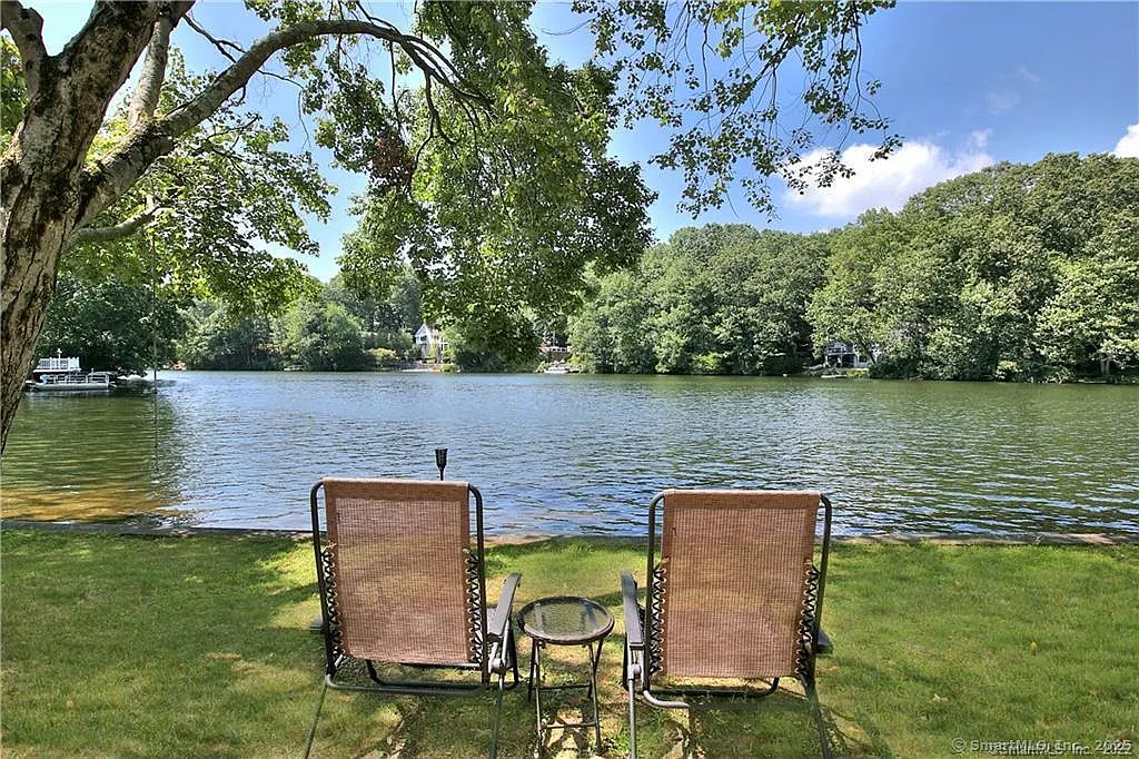 4 bed, 1893 sqft, $7,000 — Photo 2