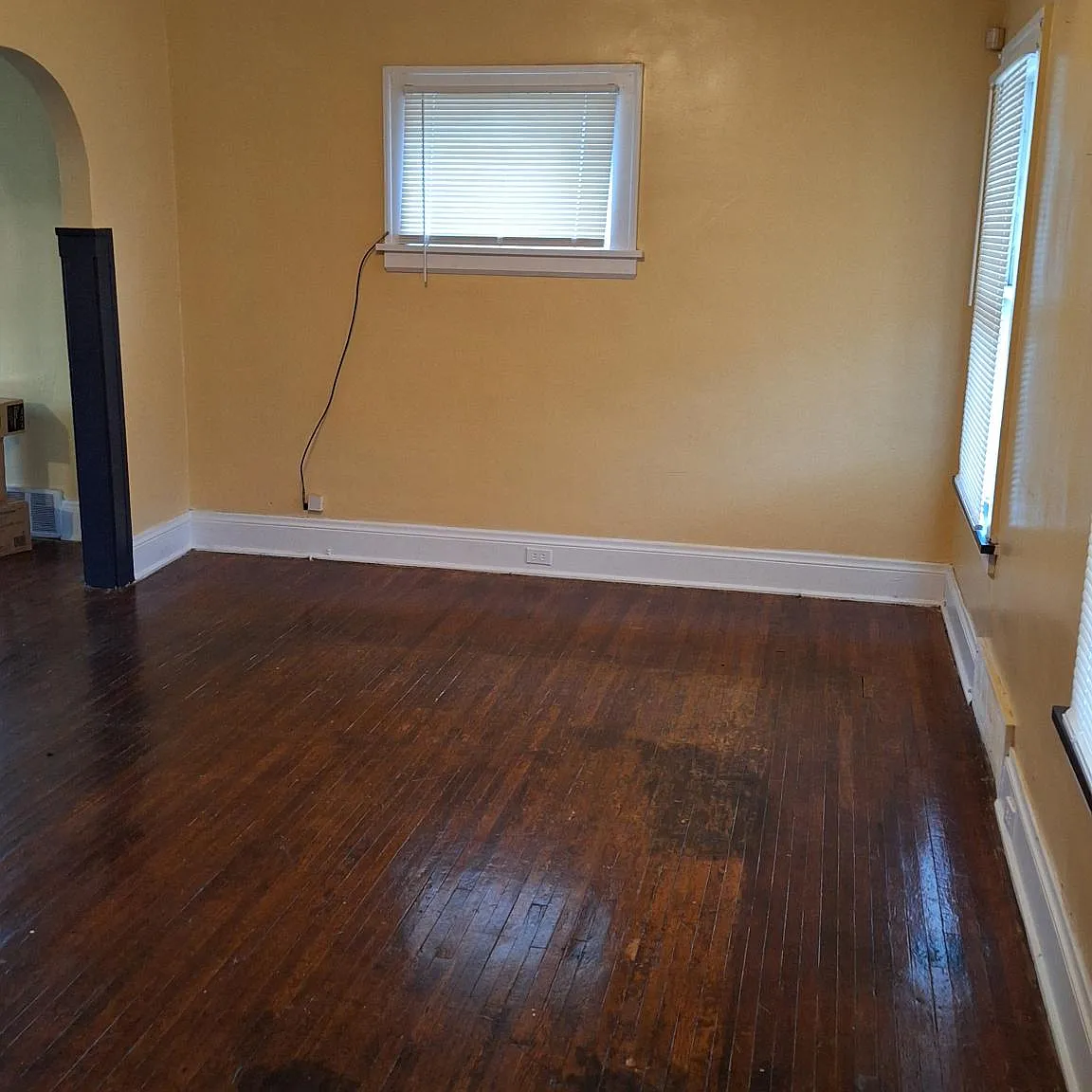 4 bed, 1.5 bath, 1174 sqft, $1,500 — Photo 3