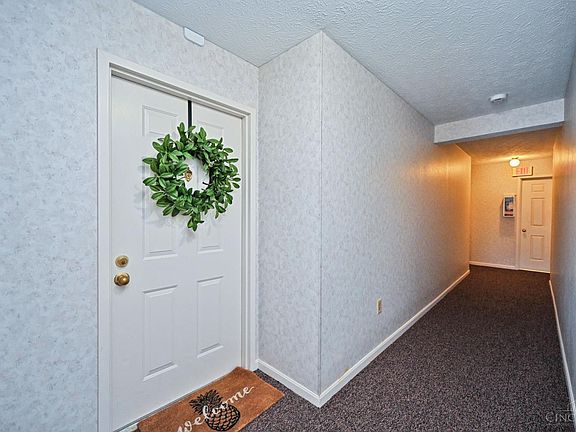 5th image of 7382 Ridgepoint Dr APT 9