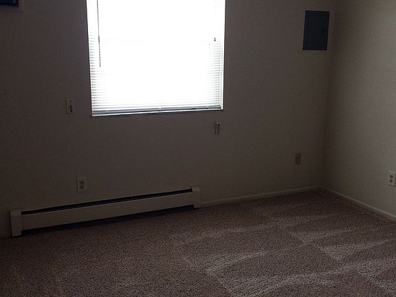 5th image of 1566 Coventry St APT 2