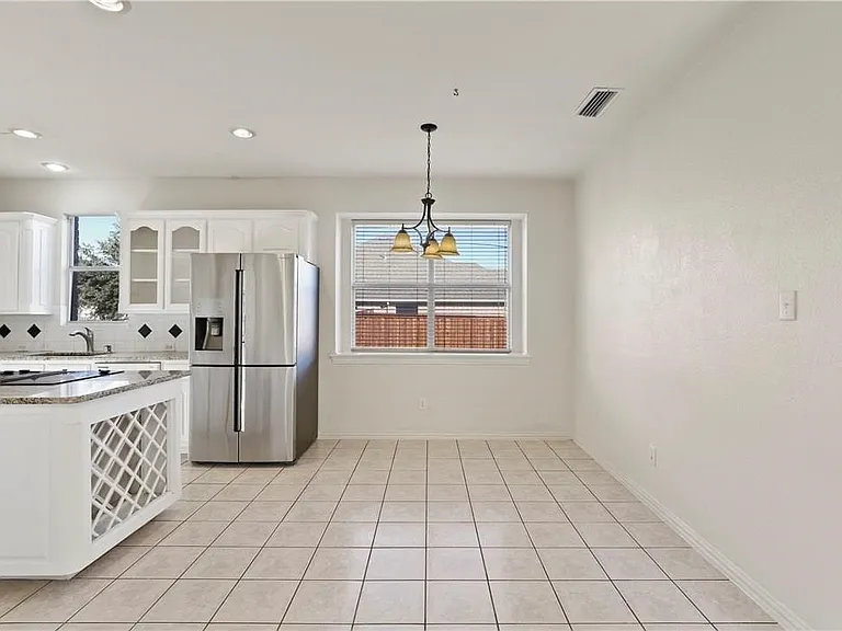 1313 Bradbury Dr — Photo 12