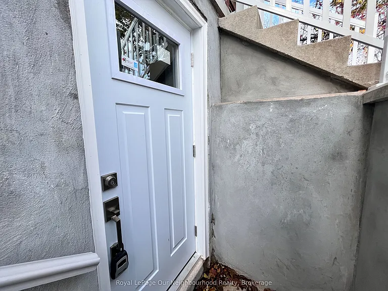 146 Bartlett Ave #LOWER — Photo 30
