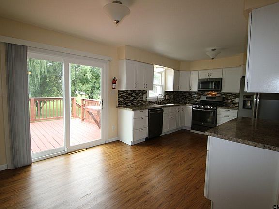 5th image of 3 Arthur Dr