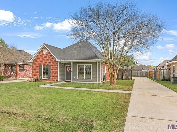 2nd image of 14482 Whispering Oaks Dr