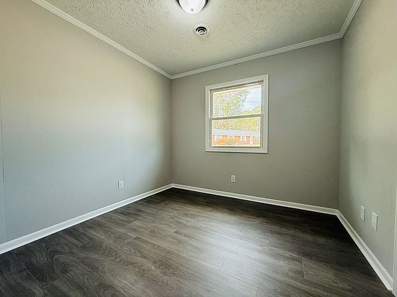 3rd image of 4730 Rosehill Rd #4736