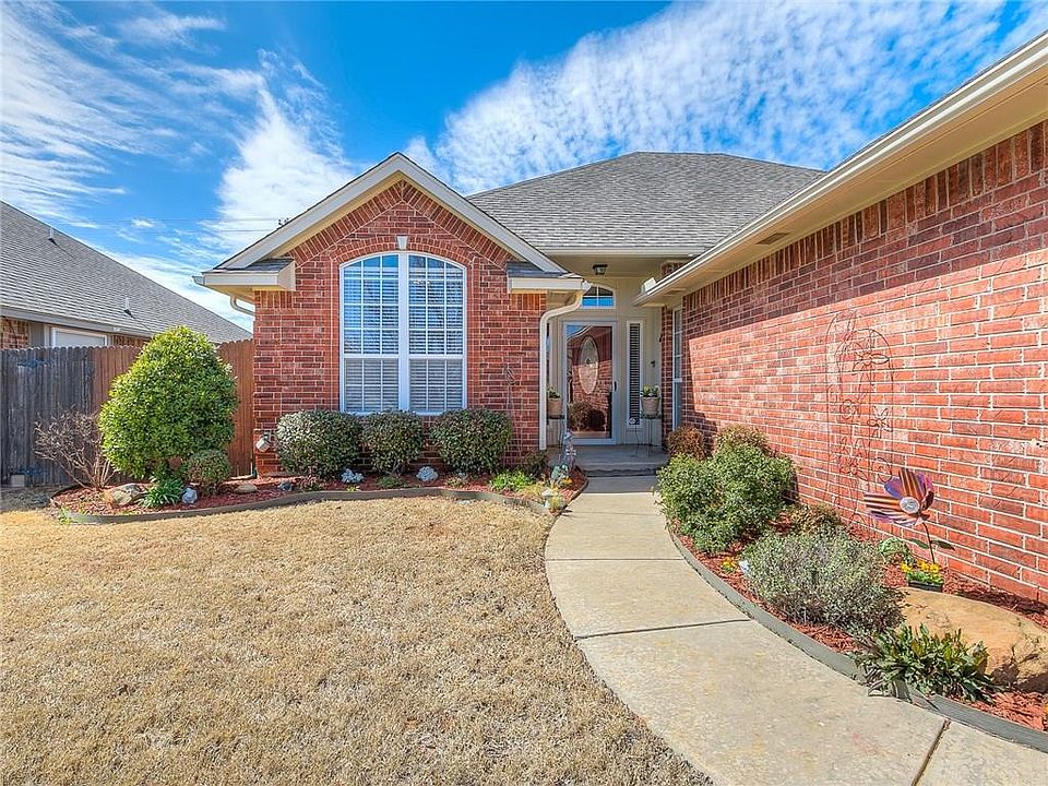 1st image of 2901 Christina Ct