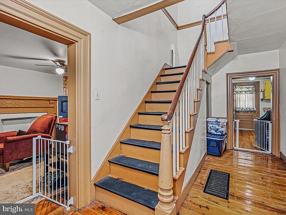 4th image of 309 W Liberty St