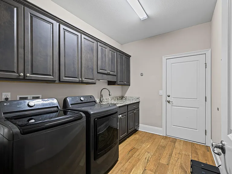 5945 W Cambridge Way — Photo 13