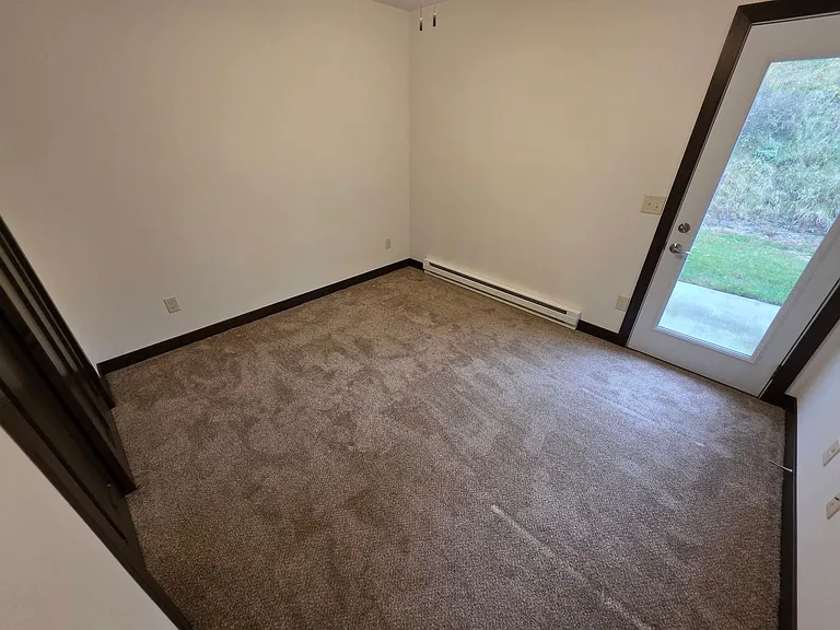 210 Holm Ave — Photo 3