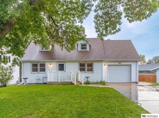 466 Locust St, Milford, NE 68405