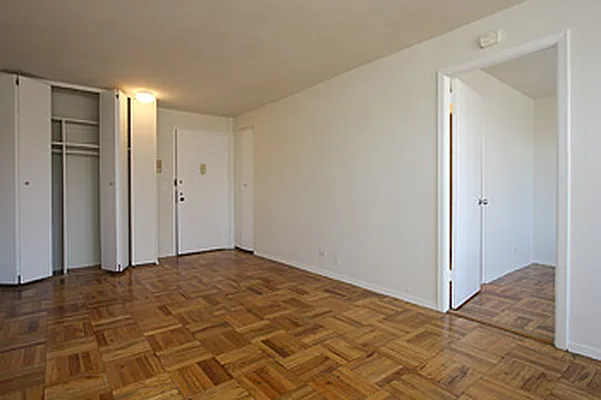 Rented by GoodRock Realty | media 4