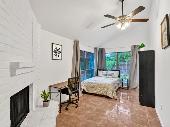 (undisclosed Address), Houston, TX 77083