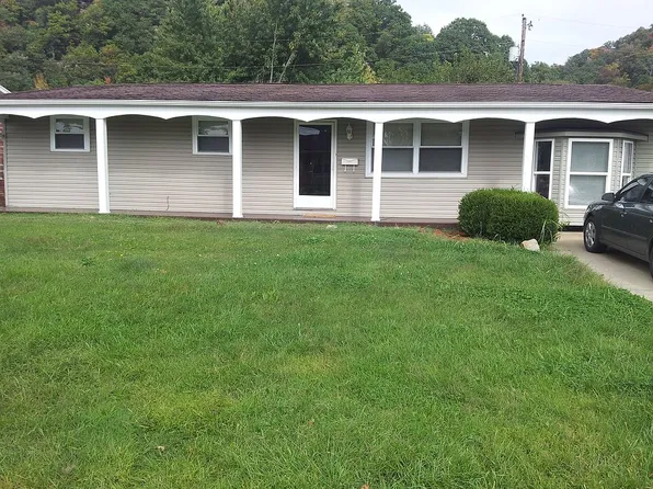 1753 Phillip St, Ironton, OH 45638